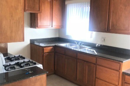 Primary Photo - 3345 Artesia Blvd