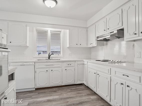 Foto del edificio - 3 br, 2 bath Townhome - 3736 Woodford Aven...