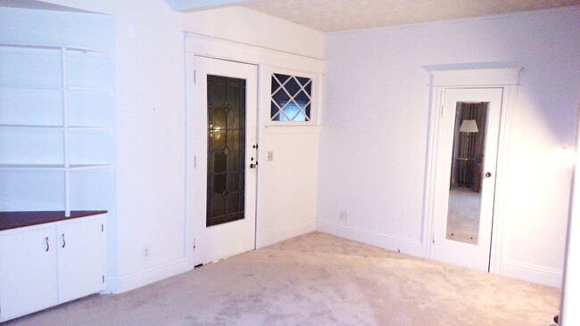 Other end living room & closet - 2504 Chili Ave