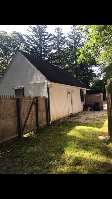 Entrada principal - 16 Landsberger St