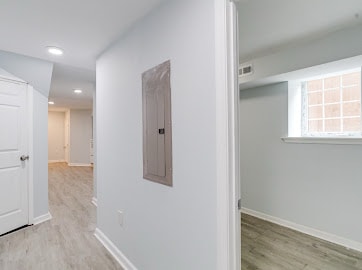 Building Photo - 147 S Morley St