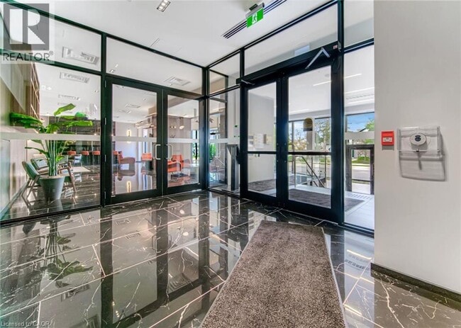 Building Photo - 181 King St S