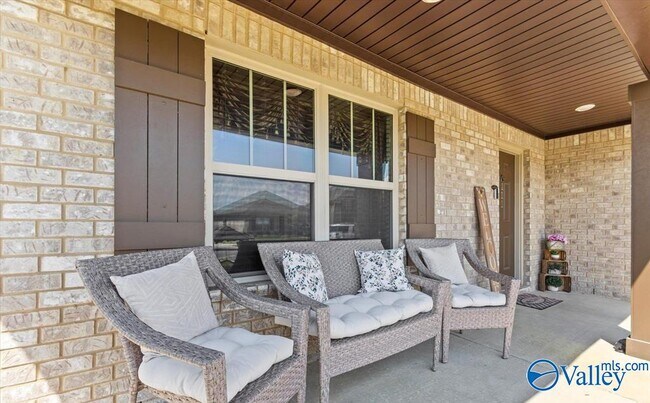 Foto del edificio - 111 Waltrip Dr