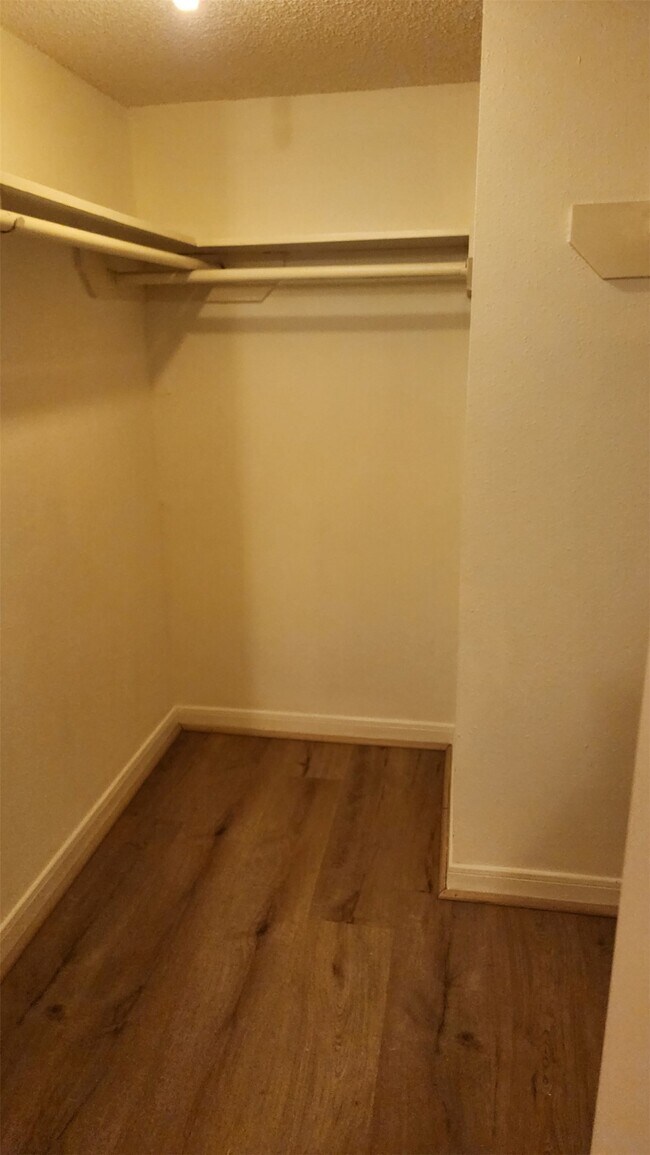 Foto del edificio - 2750 Holly Hall St