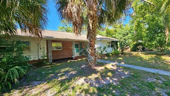 Building Photo - 5311 Luna Vista Dr
