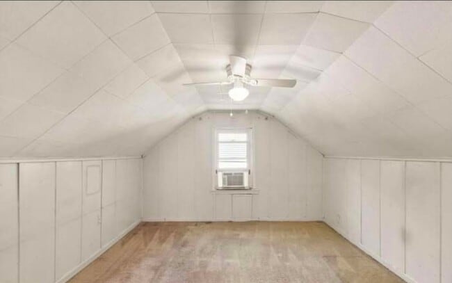 Building Photo - 2602 Stone Hedge Dr