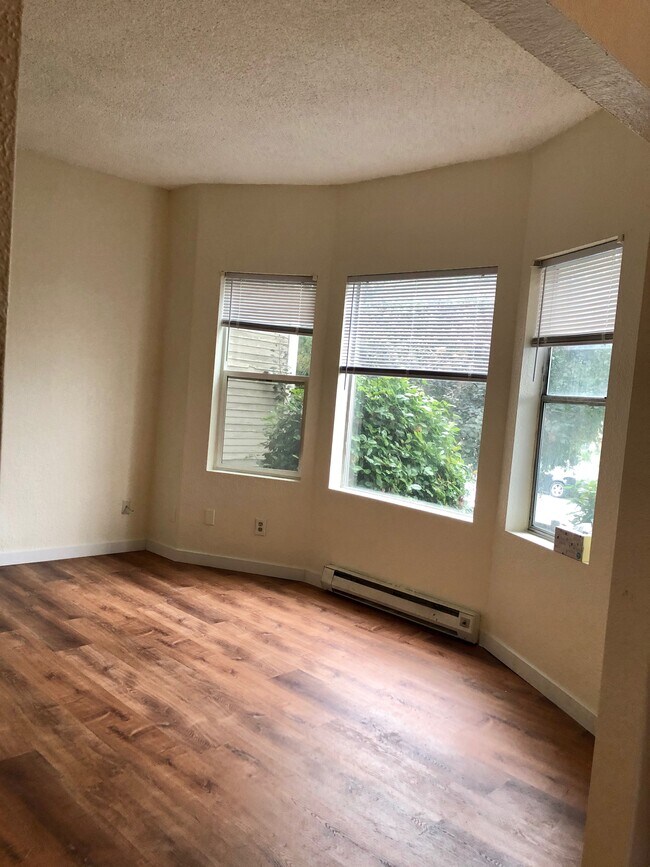 Foto del edificio - 123 12th Ave