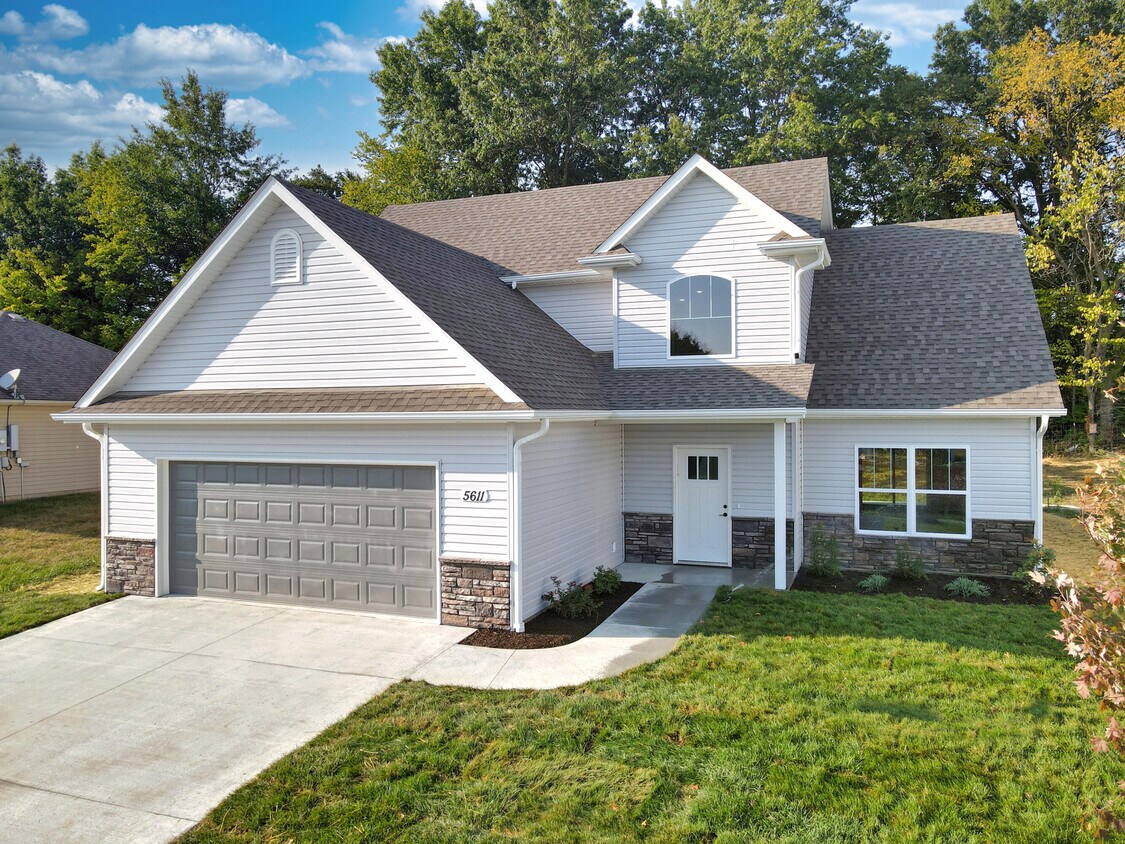 Primary Photo - 5611 Sandrock Dr