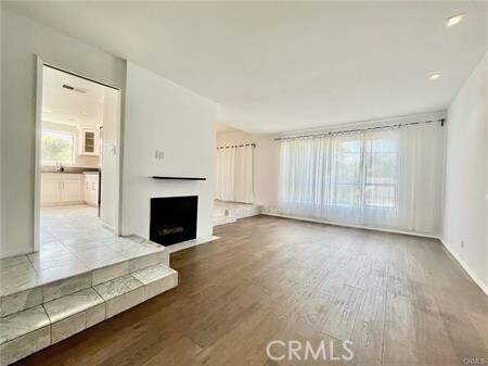 Foto del edificio - 221 S Gale Dr