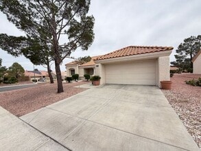 Building Photo - 2852 Bluffpoint Dr