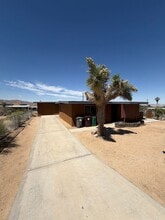 Building Photo - 61606 Adobe Dr