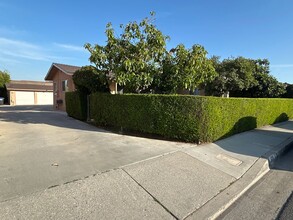 Building Photo - 608 N Orange Ave