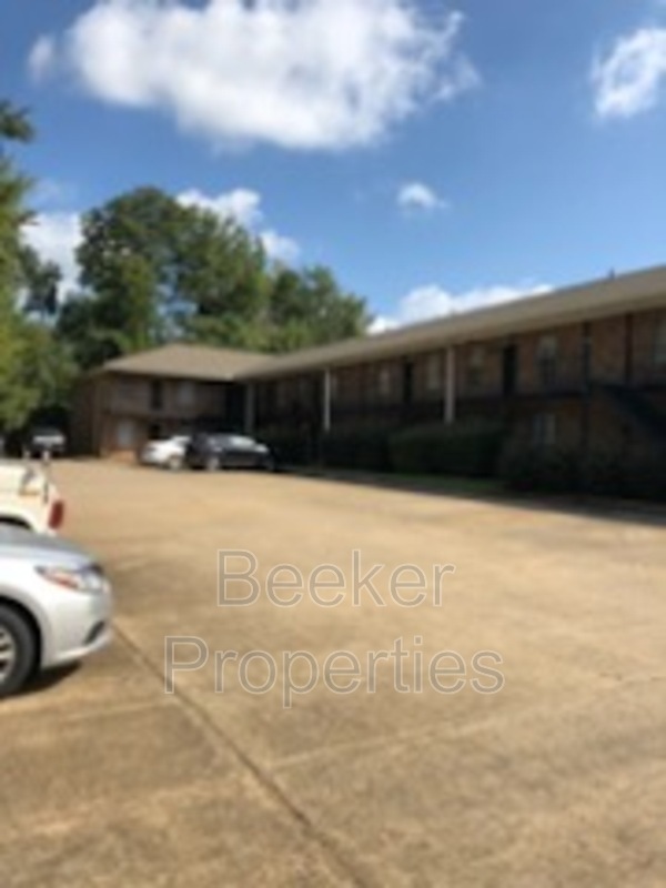 Foto principal - 1800 Hargrove Rd E