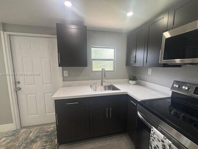 Foto del edificio - 13025 NW 2nd Ave