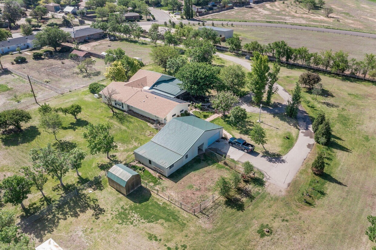 Primary Photo - 7518 Lamount Dr