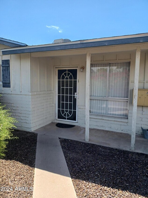 1115 E McLellan Blvd, Phoenix, AZ 85014 Room for Rent in Phoenix, AZ