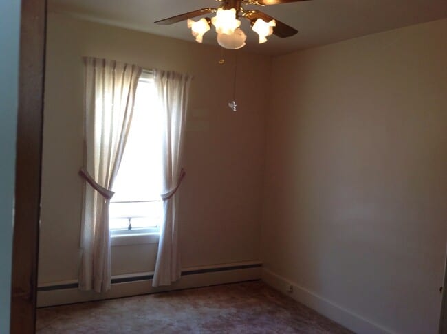 Building Photo - 152 Union St