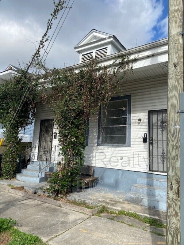 2901 Dumaine St Unit 2901, New Orleans, LA 70119 Condo for Rent in