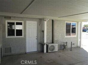 Building Photo - 47160 Elizabeth Dr