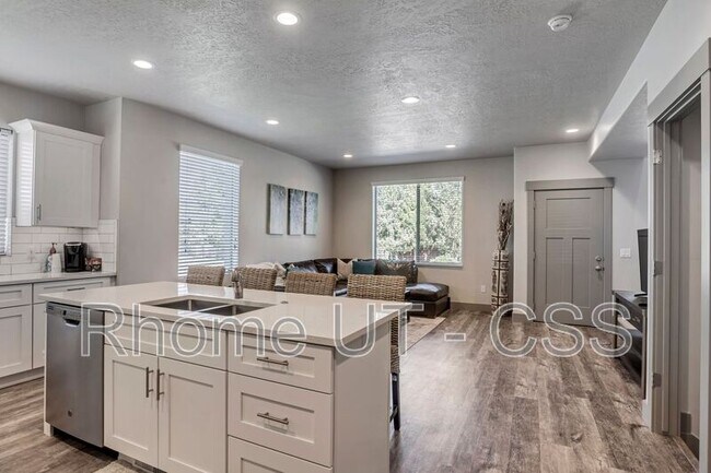 Foto del edificio - 12714 S Doc Sorenson Ln