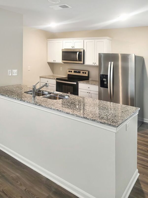 Building Photo - 4038 Highland Ave