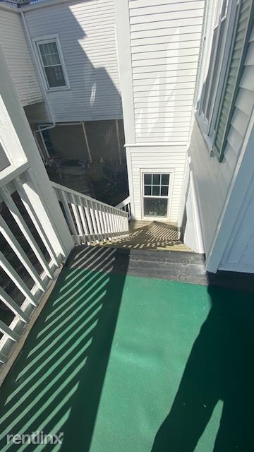 Building Photo - 1 br, 1 bath  - 295 Nahant Rd #4
