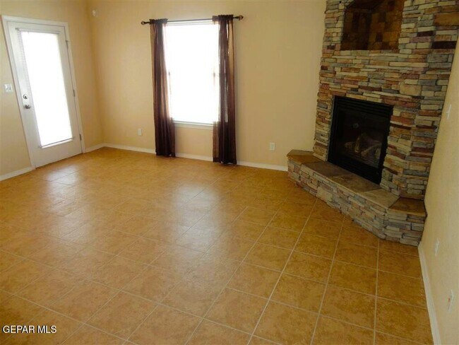Building Photo - 3276 Leah Point Ln