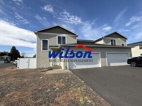 Building Photo - 710 N 29th Ave