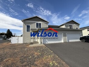Building Photo - 710 N 29th Ave