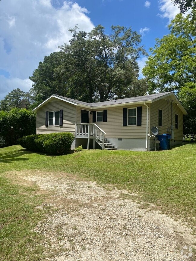 Building Photo - 1095 Foster Cir