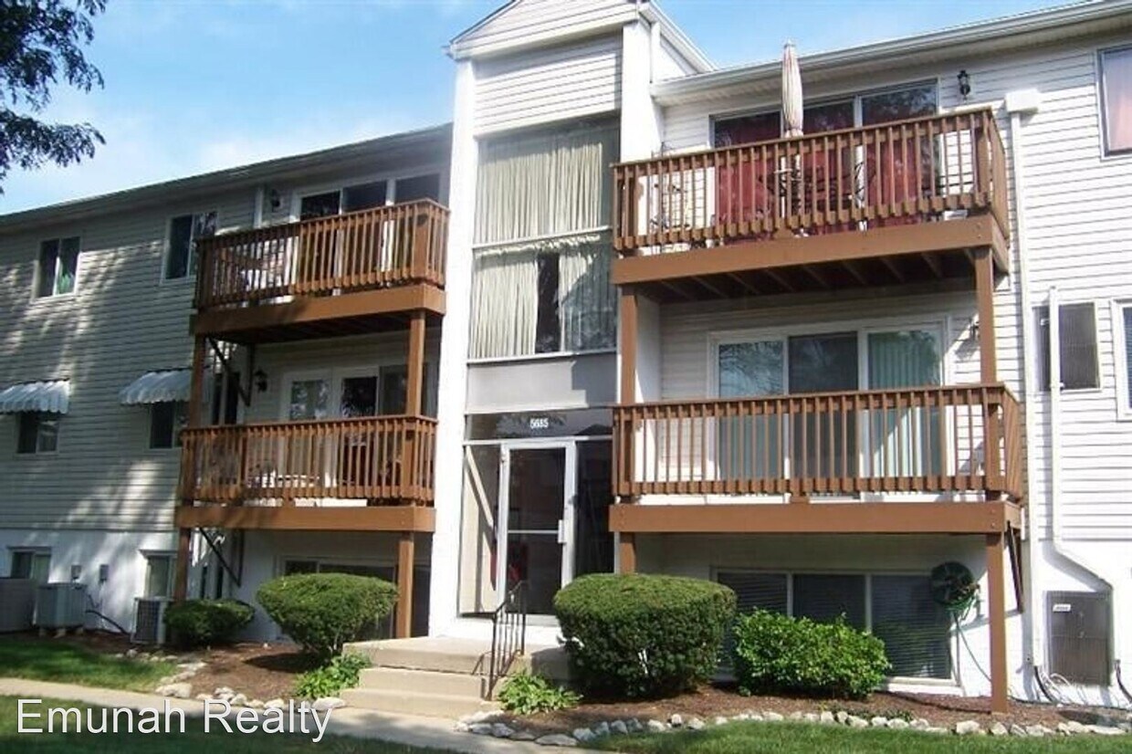 Primary Photo - 3 br, 2 bath House - 5685 Coach Drive Unit C