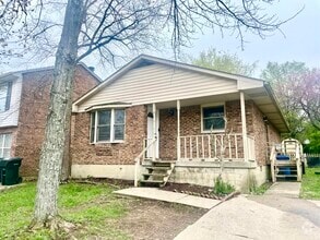 Building Photo - 1000 Tatesbrook Dr
