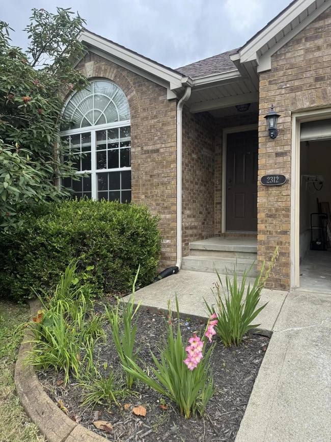 Building Photo - 2312 Market Garden Ln