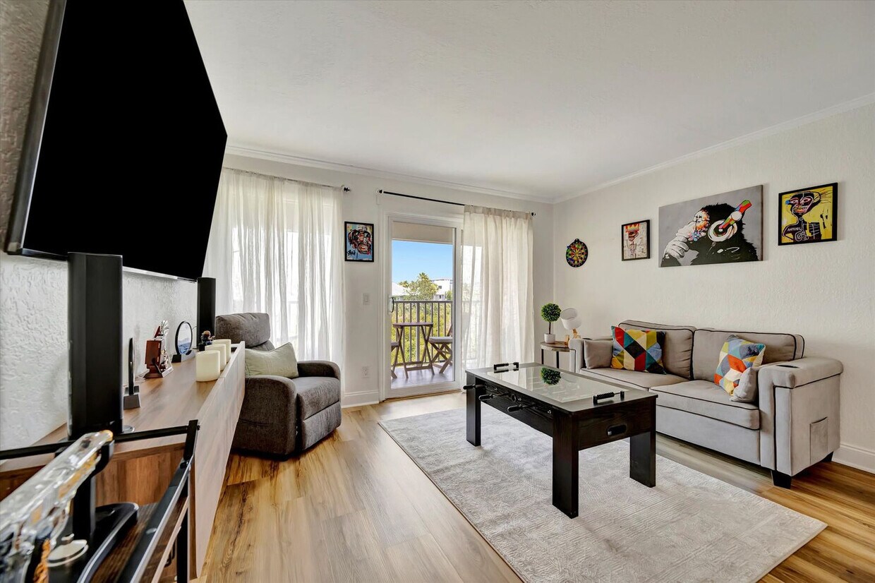 Foto principal - 2506 N Rocky Point Dr