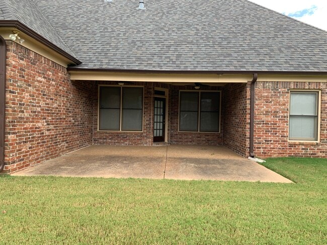 Foto del edificio - 1695 Berryhill Rd