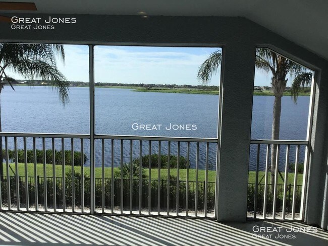 Foto del edificio - 11323 Lake Lucaya Drive