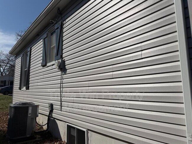 Foto del edificio - 123 W Thornton Ave