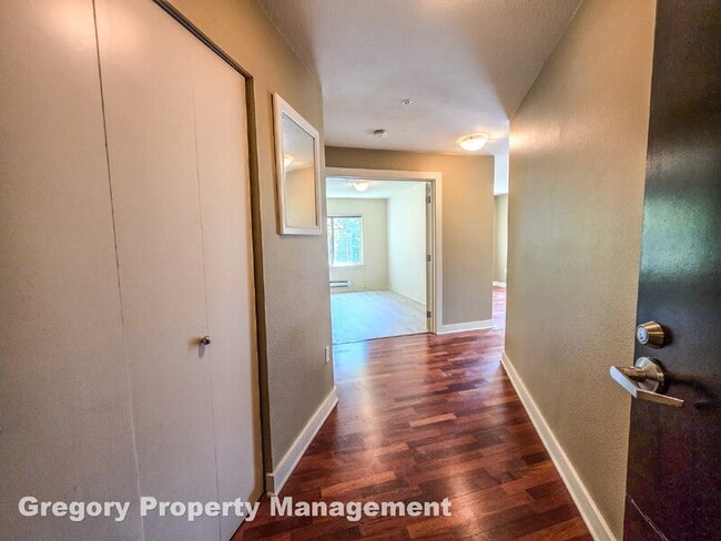 Photo - 700 E Denny Way Apartment