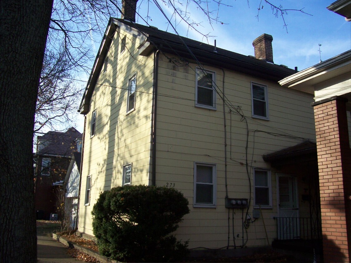 2 story 1/2 duplex with porch - 273 13th St
