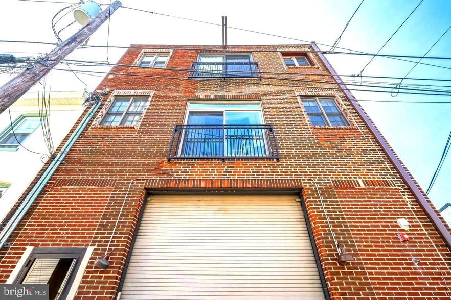 Primary Photo - 207 Rector St