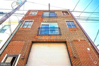 Building Photo - 207 Rector St