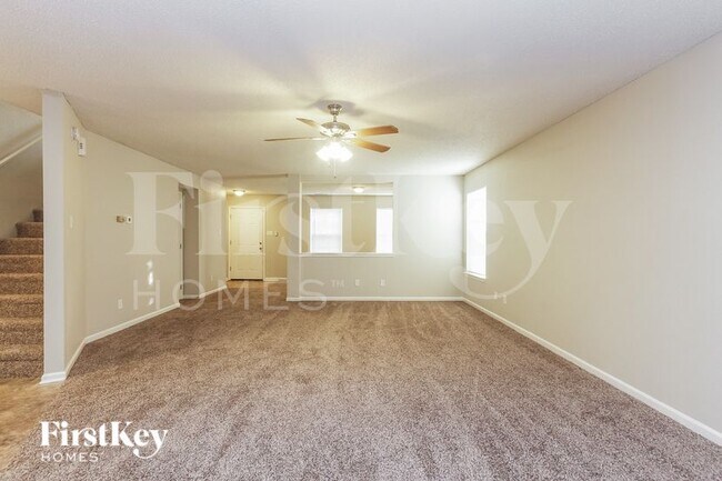 Foto del edificio - 5121 Flame Way