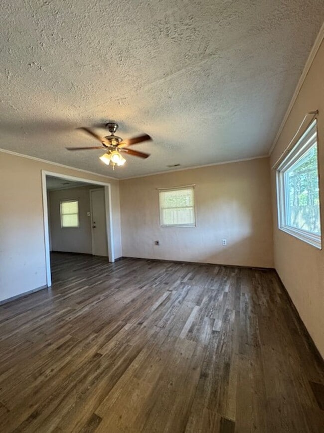 Building Photo - 115 Nancy Drive Rd