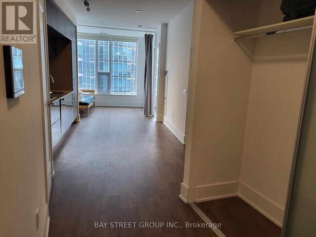 Photo du bâtiment - 10 York St