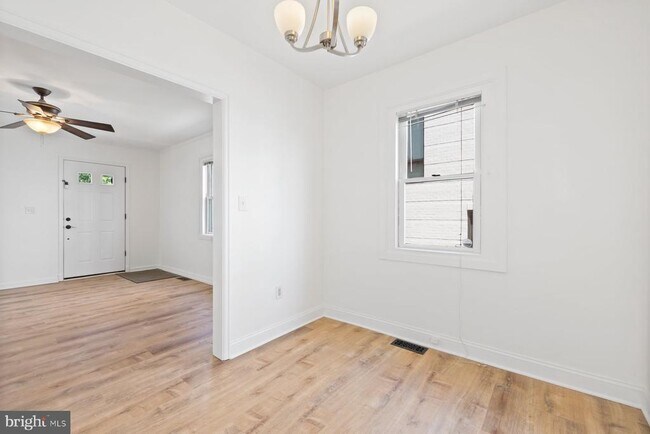 Foto del edificio - 913 S Oak St