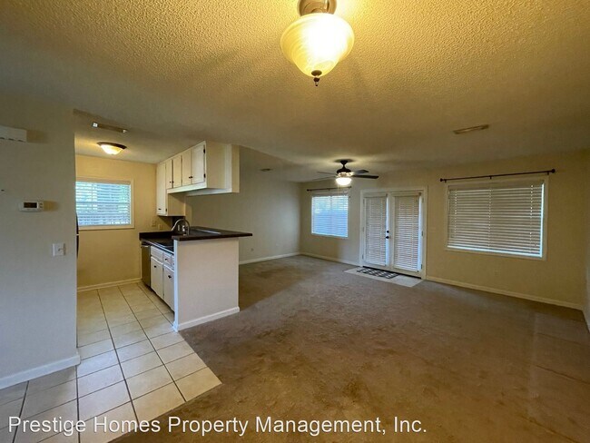 Foto del edificio - 3 br, 2.5 bath House - 302 Ridgeway Drive
