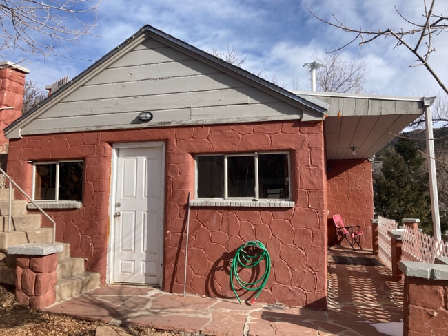 Photo - 107 Waltham Ave (Manitou Springs, CO) House