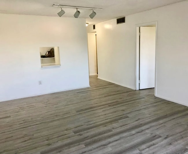 Building Photo - 7820 Camino Real