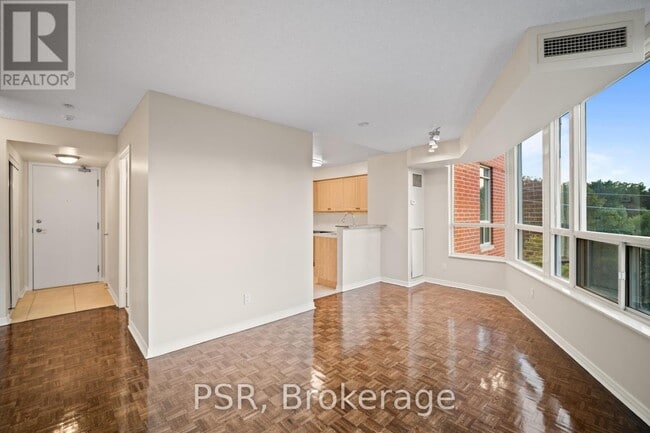 Photo du bâtiment - 515-515 Rosewell Ave