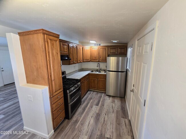 Foto del edificio - 4910 E 25th St